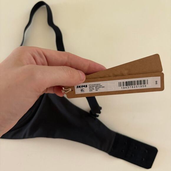 NWT Skims Unlined Demi Bra - Picture 2 of 3
